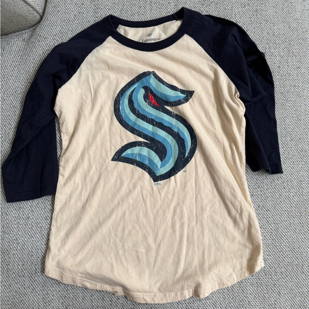 Women’s Seattle Kraken 3/4 Sleeve Small Shirt